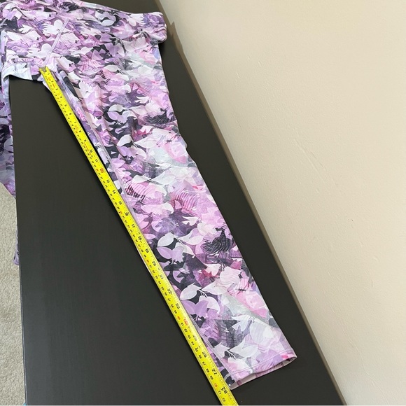 Duluth Trading NoGA Sculpting Vintage Fig Floral Legging - Picture 10 of 13